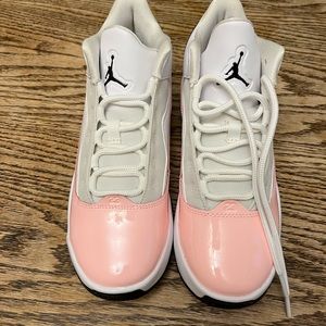 Kid’s Air Jordan size 5 pink patent leather shoes